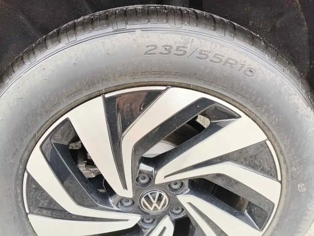 Volkswagen Tiguan L 2025 2025 Model 300TSI Auto 2WD Dragon Edition