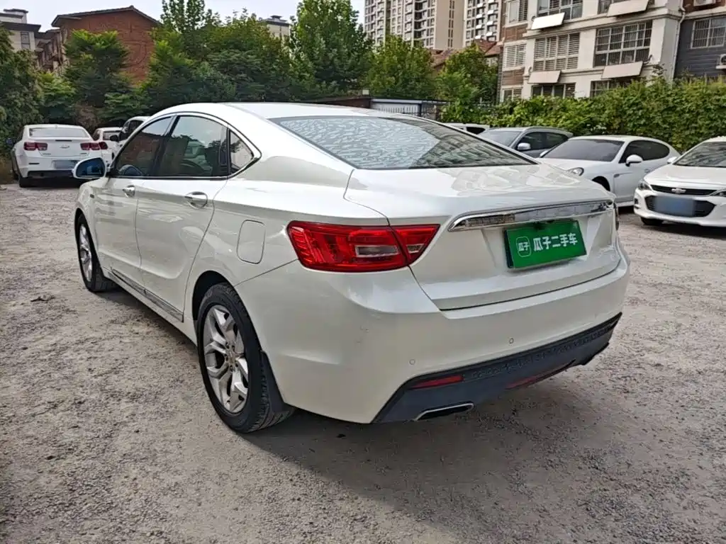 Фото 5 - Geely Borui