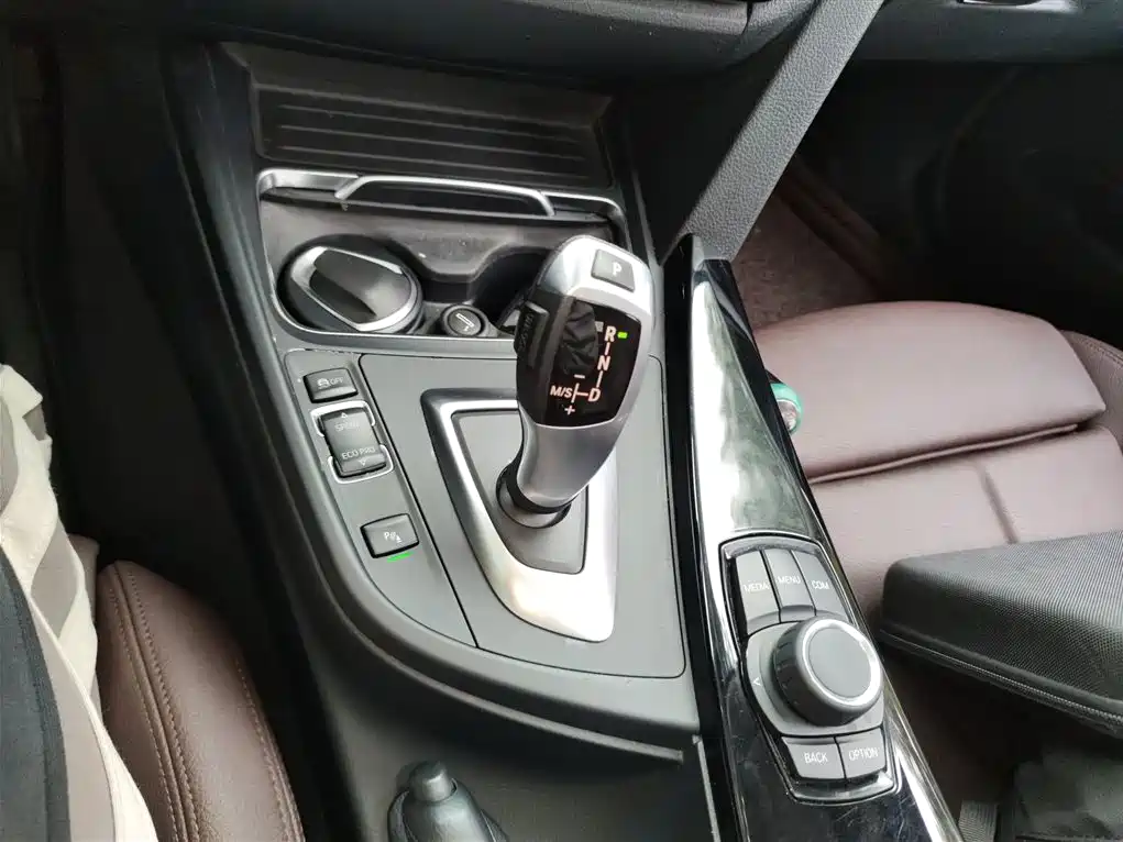 BMW 3 Series 2018 320Li Fashion Style фото 14