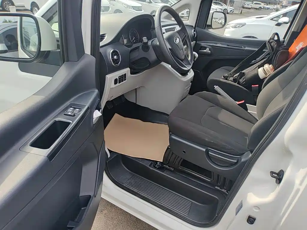 JAC Refine M3 2024 2023 PLUS 1.8L Comfort 7/8-seater