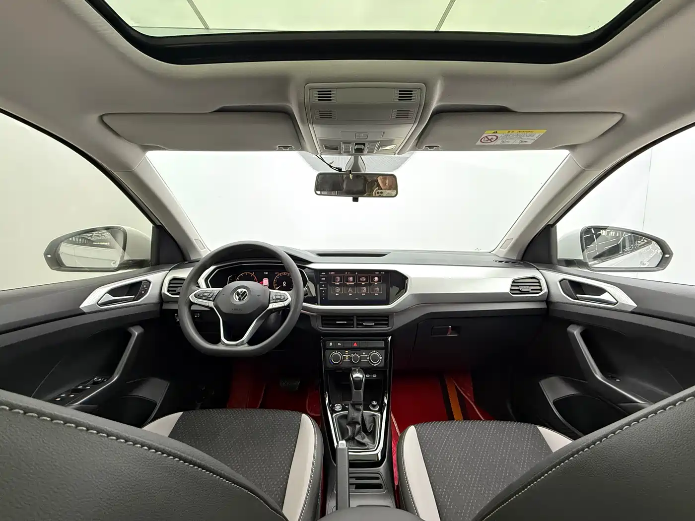 Volkswagen Tanying 2021 1.5L Automatic Smart Connect Edition фото 9