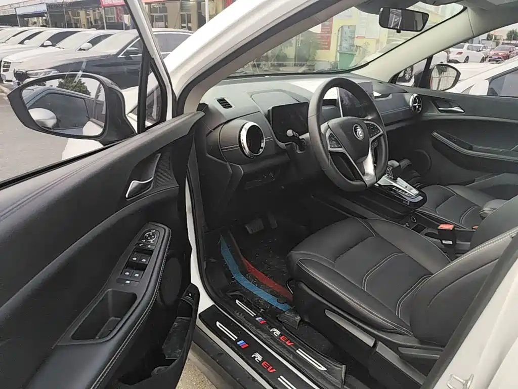 BYD Yuan New Energy 2020 2019 EV535 High Energy Navigation Edition