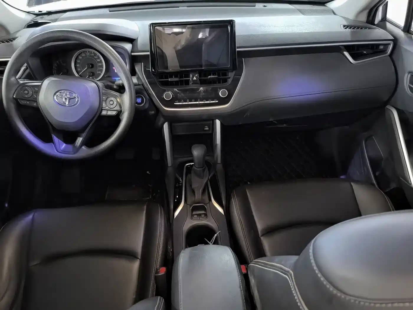 Toyota Corolla Cross 2022 2.0L Luxury Edition фото 8