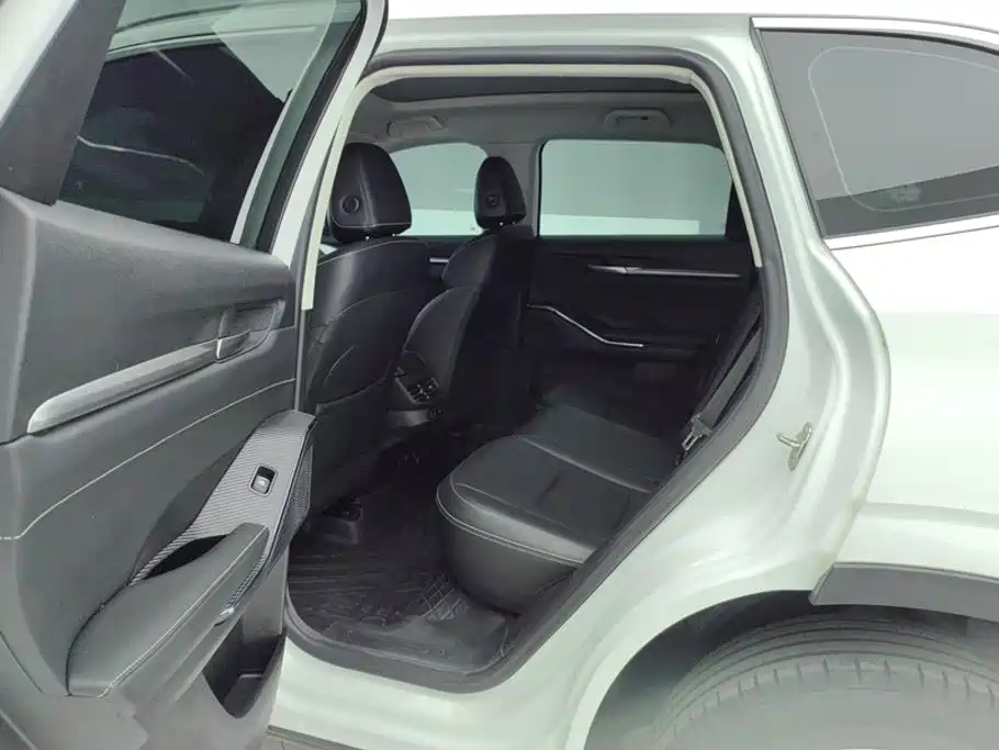 Photo 11 - Haval H6