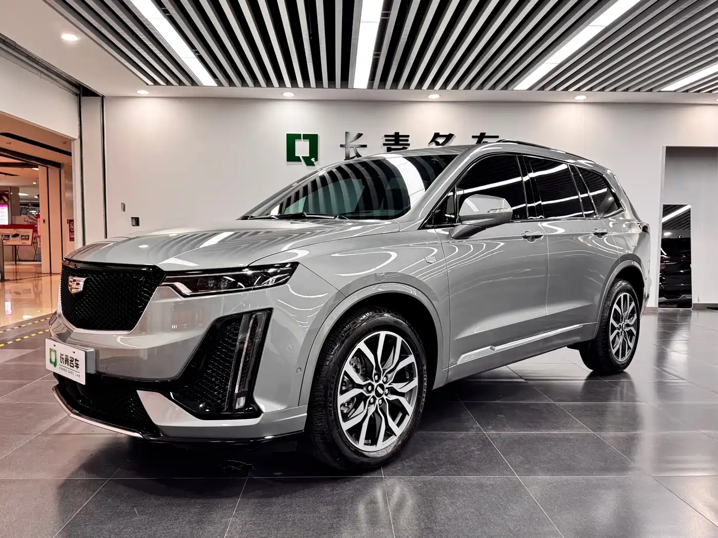 2025 Cadillac XT6