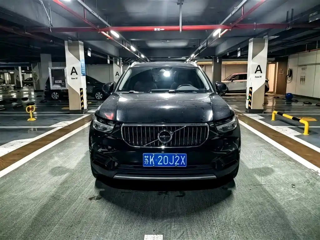 Volvo XC40 2020 T3 Smart Elite Luxury Edition фото 2
