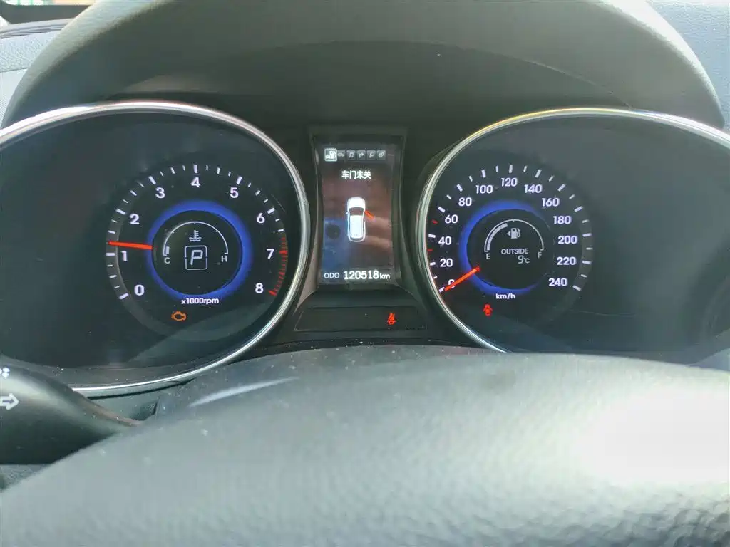Hyundai Grand Santa Fe 2013 3.0L 7-Seat AWD Brown Interior Flagship фото 5