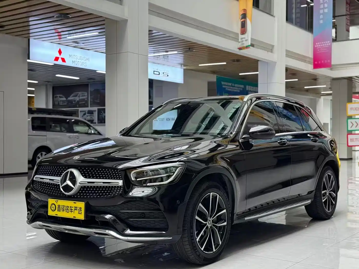 MERCEDES-BENZ GLC