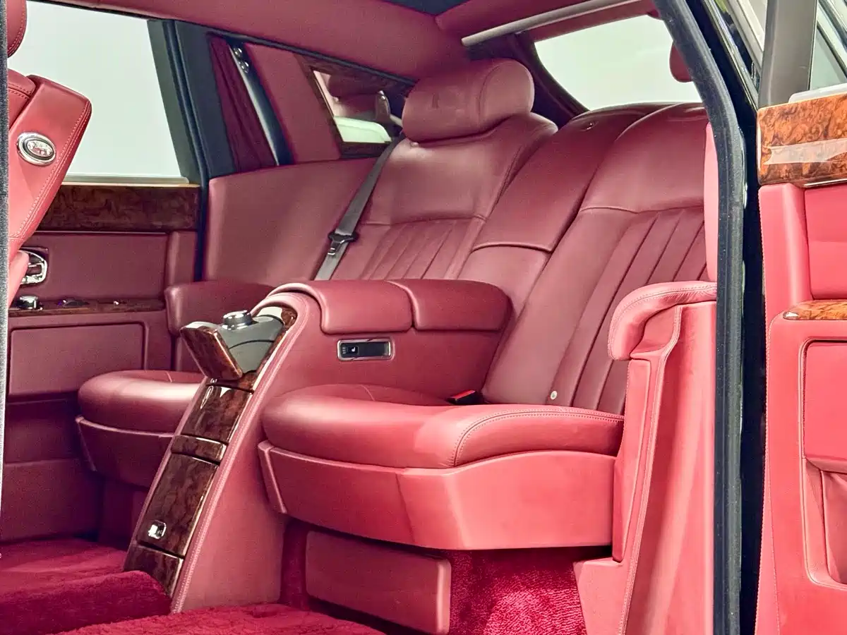 Фото 22 - Rolls-Royce Phantom