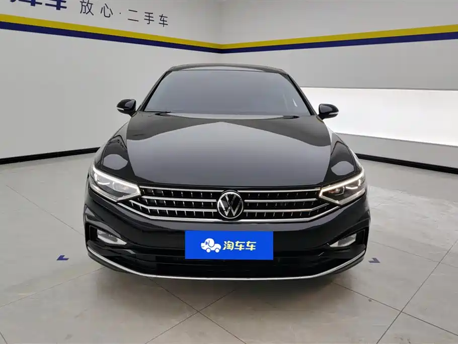 Volkswagen Magotan 2023 Model 2 Million Units Commemorative Edition 280TSI DSG Leading Version фото 2