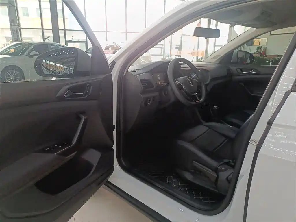 VOLKSWAGEN TU KAI