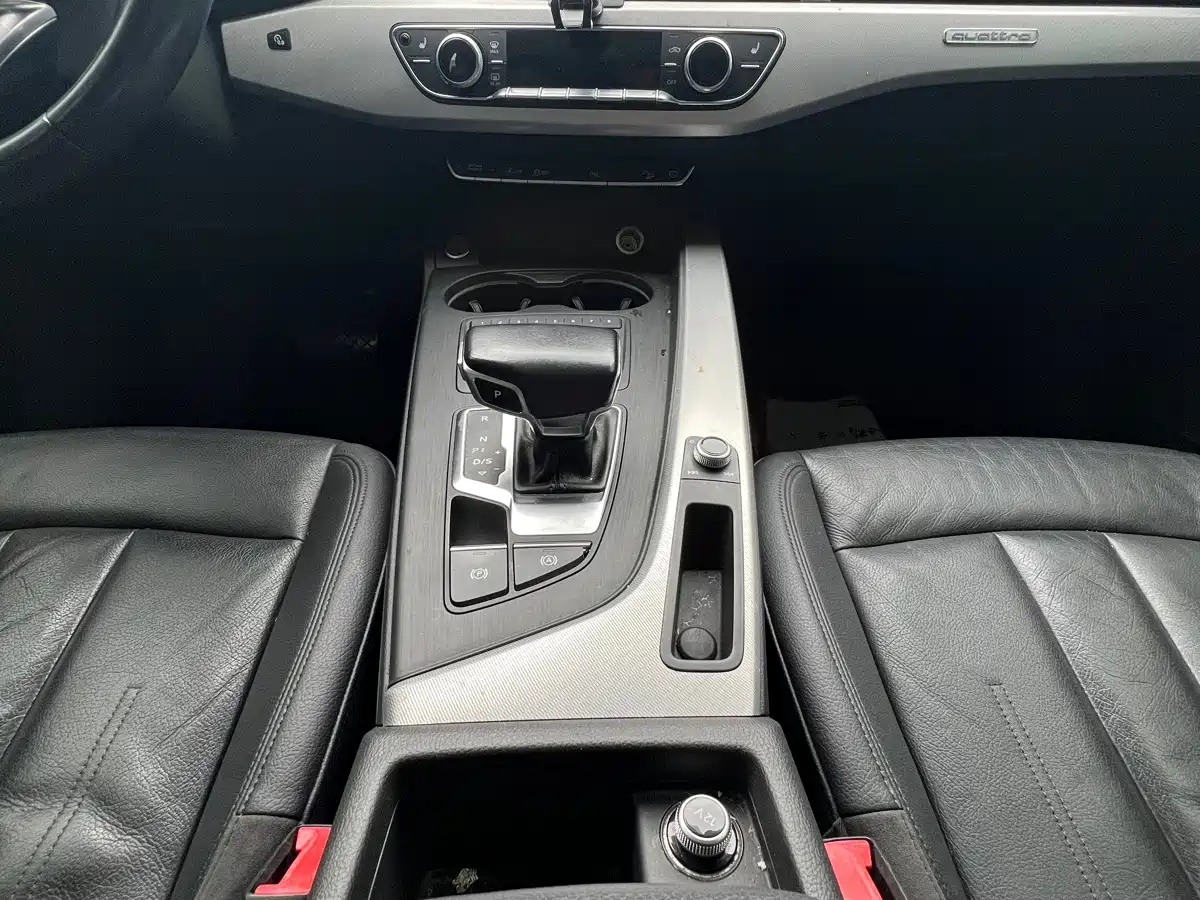Audi A4 (Import) 2017 2017 45 TFSI allroad quattro Fashion