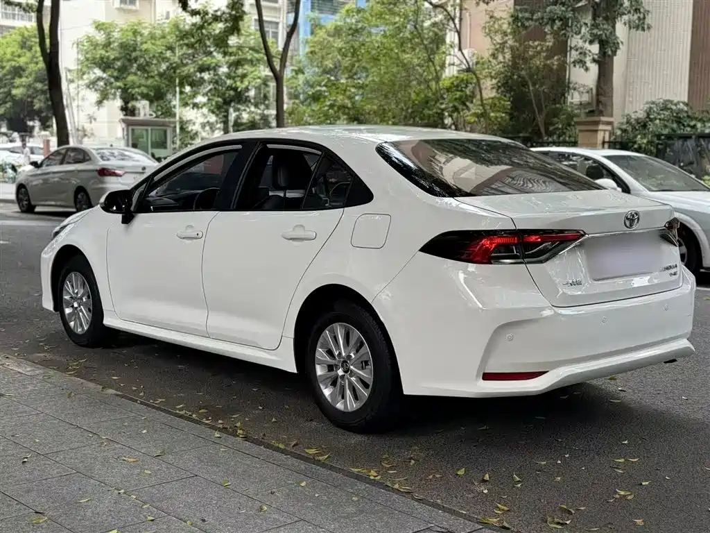 Toyota Corolla 2022 1.2T S-CVT Pioneer PLUS Edition фото 23