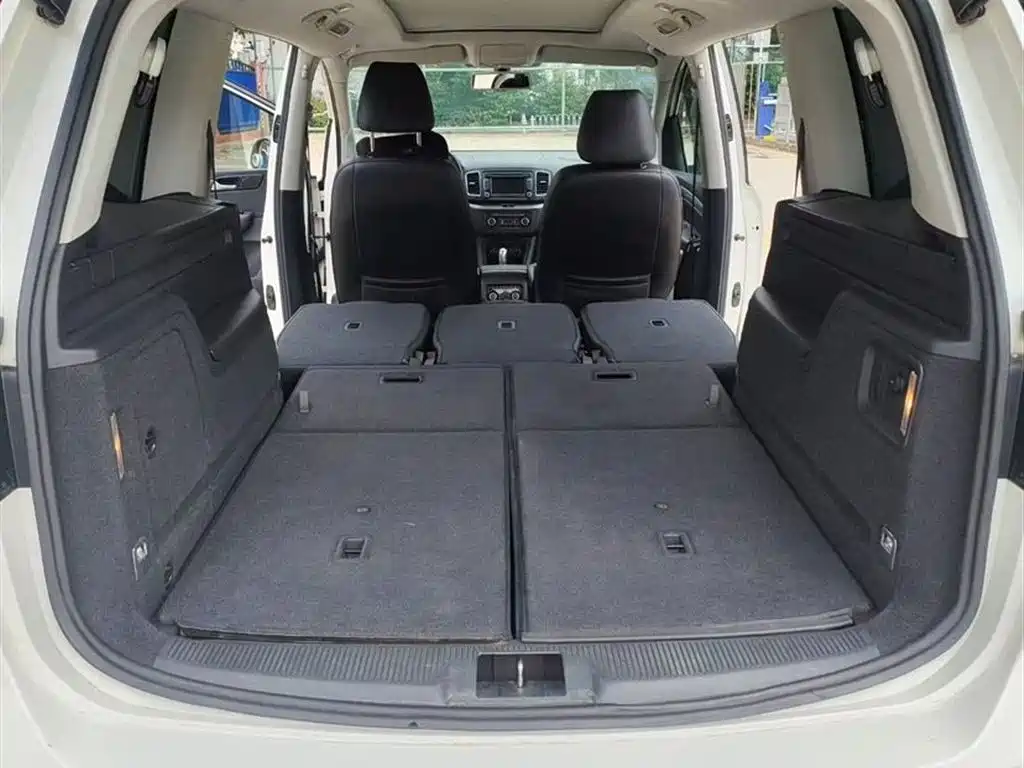 Volkswagen Sharan 2012 2.0TSI Comfort Euro IV фото 4