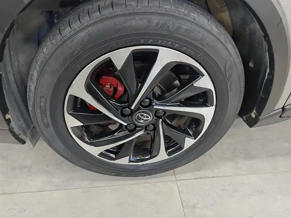 Toyota IZOA 2018 2.0L Yichi Edition China V фото 23
