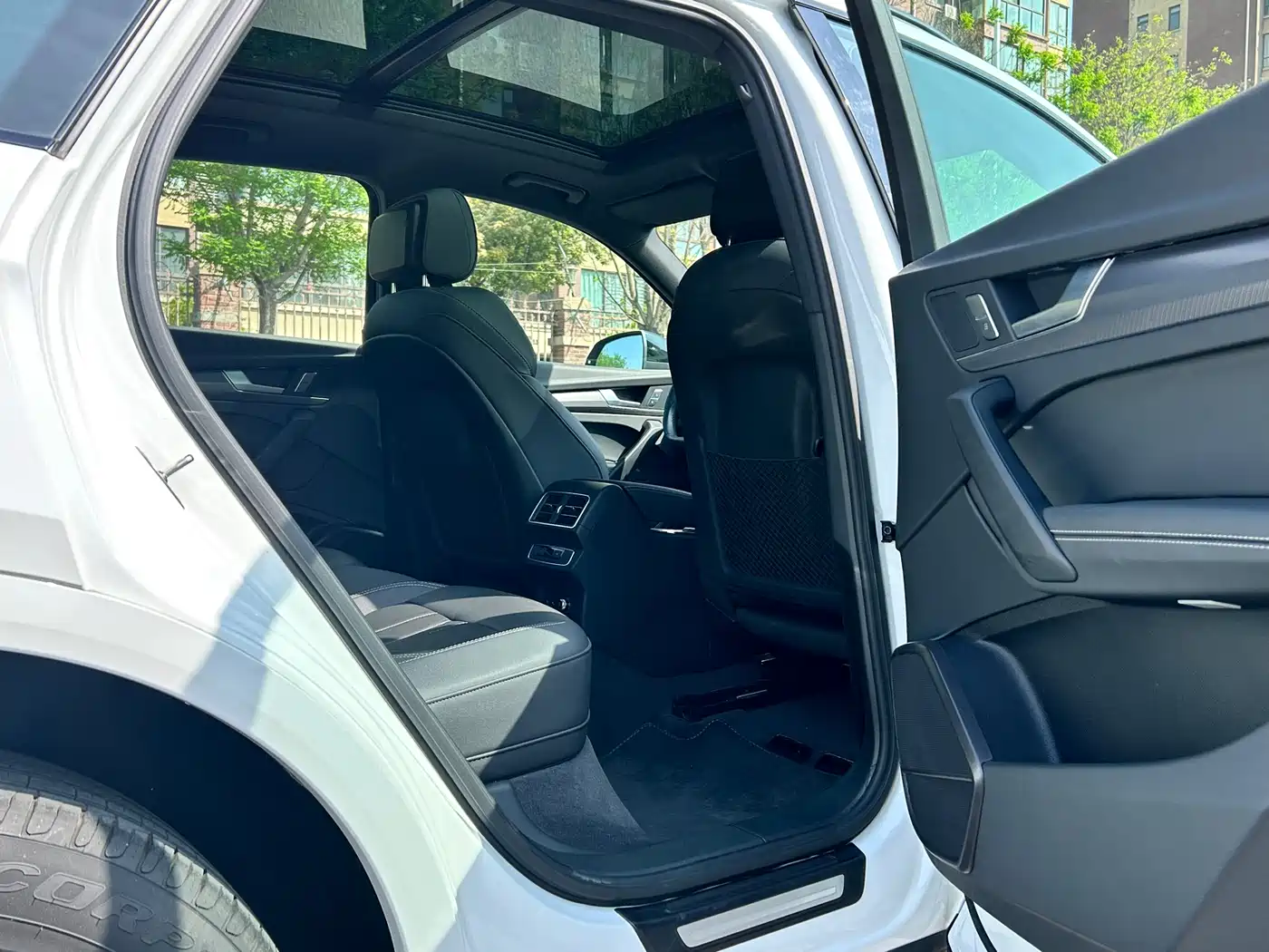 Audi Q5L 2023 40T Luxury Dynamic фото 13