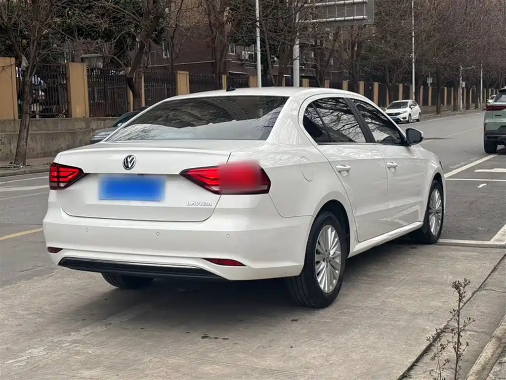 Volkswagen Lavida 2019 Lavida Start 1.5L Auto Comfort (China VI) фото 9