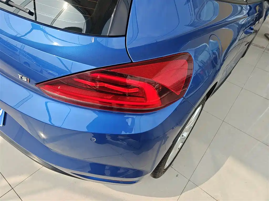 Volkswagen Scirocco 2015 1.4TSI Trend Edition фото 8