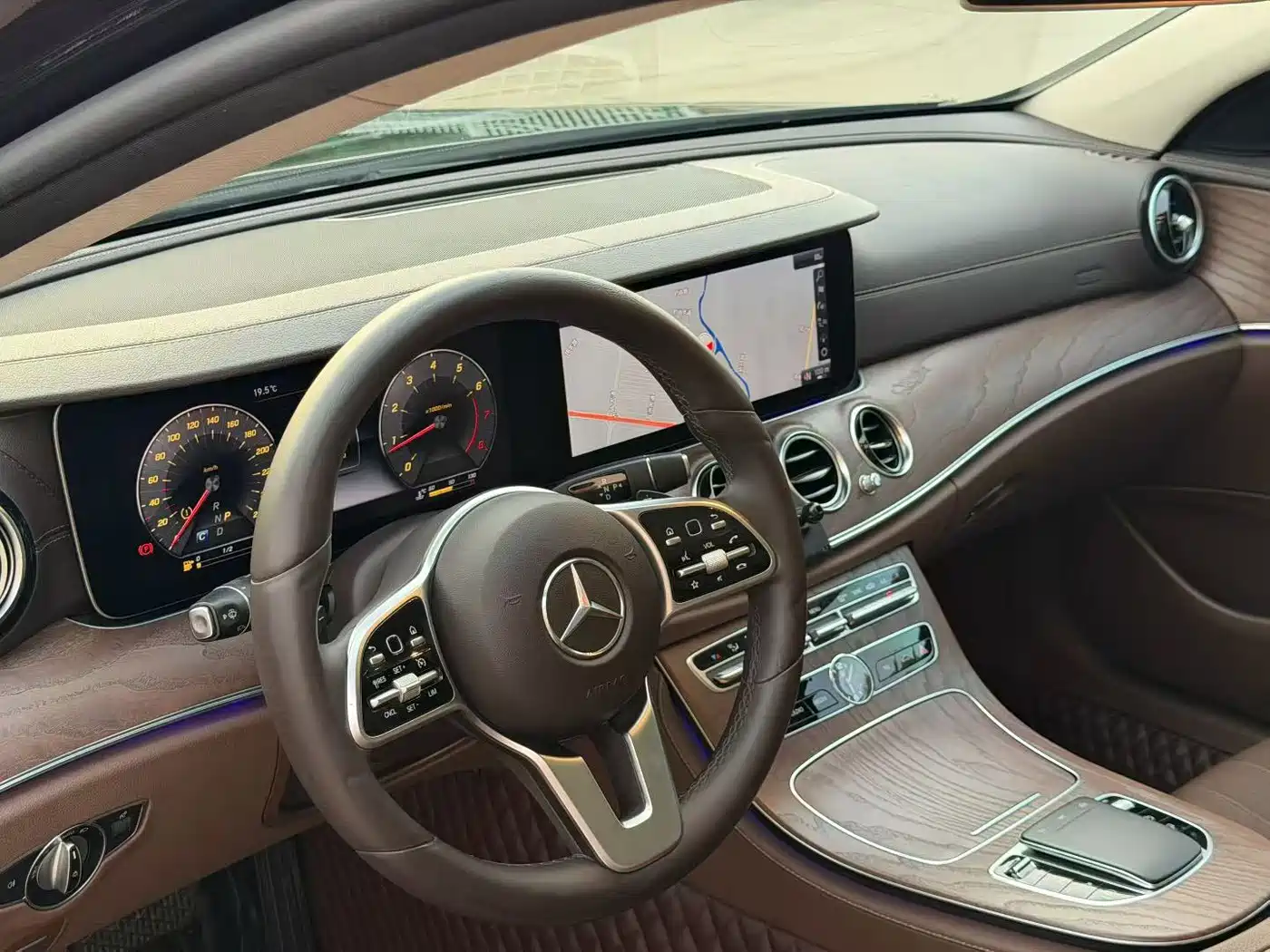 Mercedes-Benz E-Class 2020 E 300 L Luxury Model фото 4