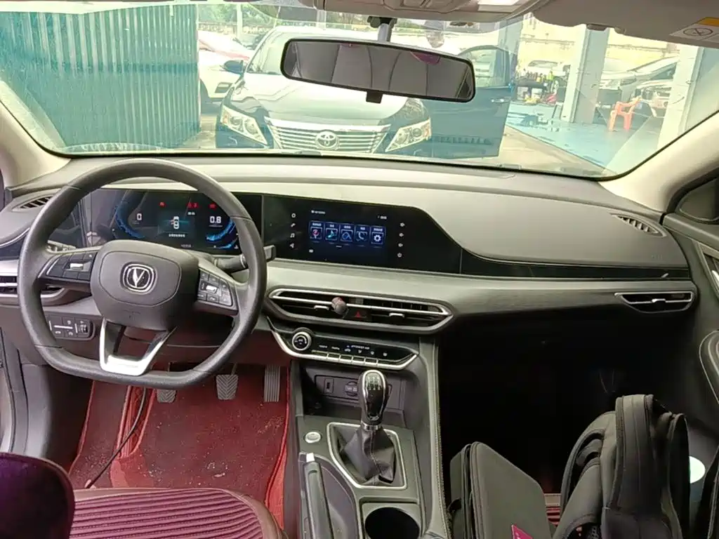Фото 10 - Changan Eado