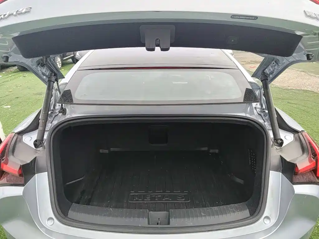 Nezha Auto Nezha S 2023 2023 Pure Electric 520km RWD Lite Edition