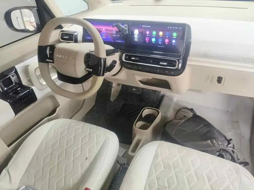 Baojun KiWi EV 2024 2023 Smart Luxury Edition LFP