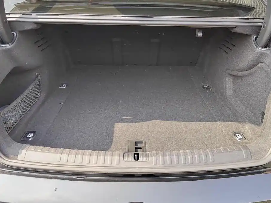 Audi A6L 2023 45 TFSI Premium Selection Elegance фото 15