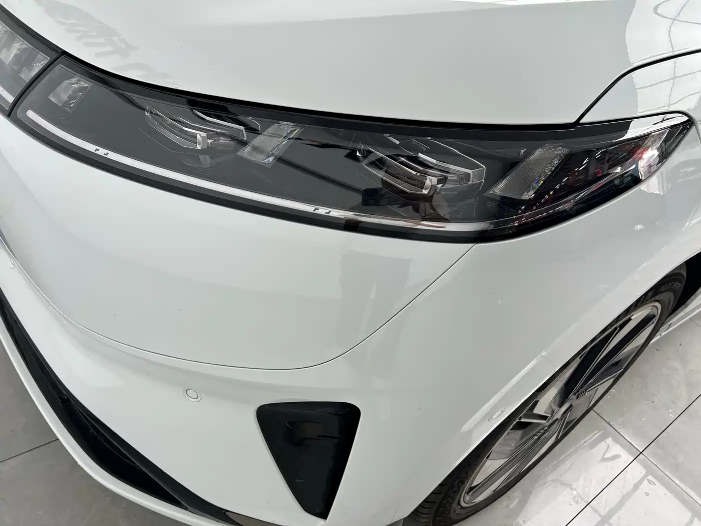 Dongfeng Yipai eπ008 2025 2025 210Ultra Range Extender 5-Seater