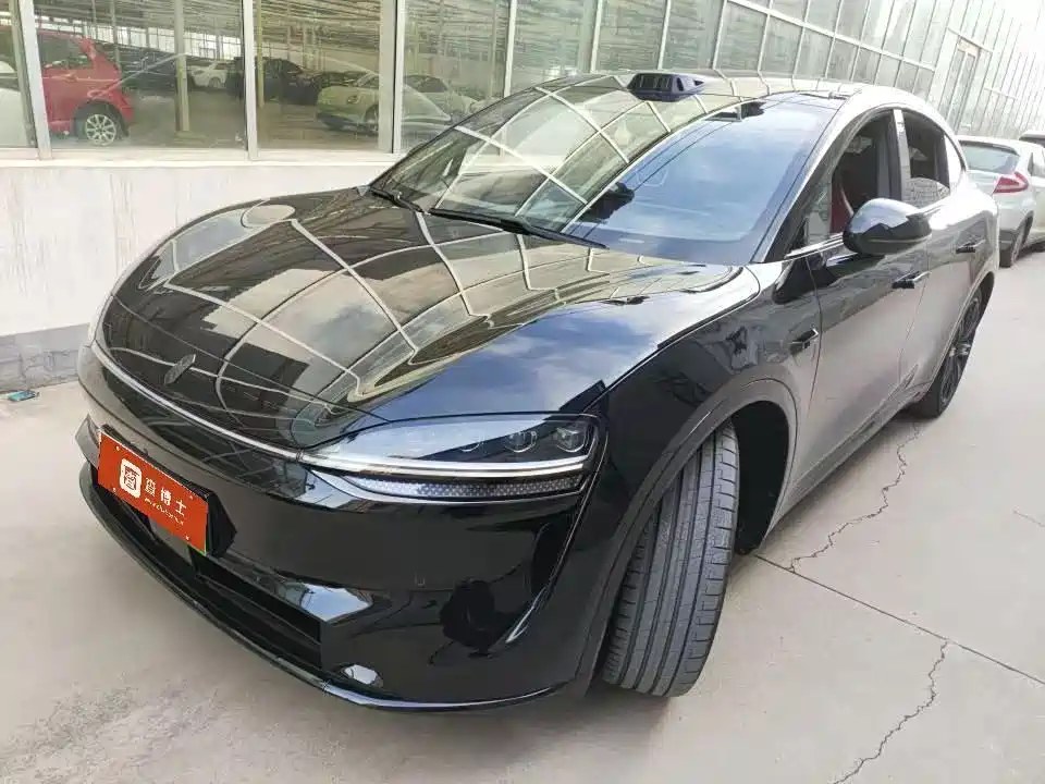 HIMA Luxeed R7 2026