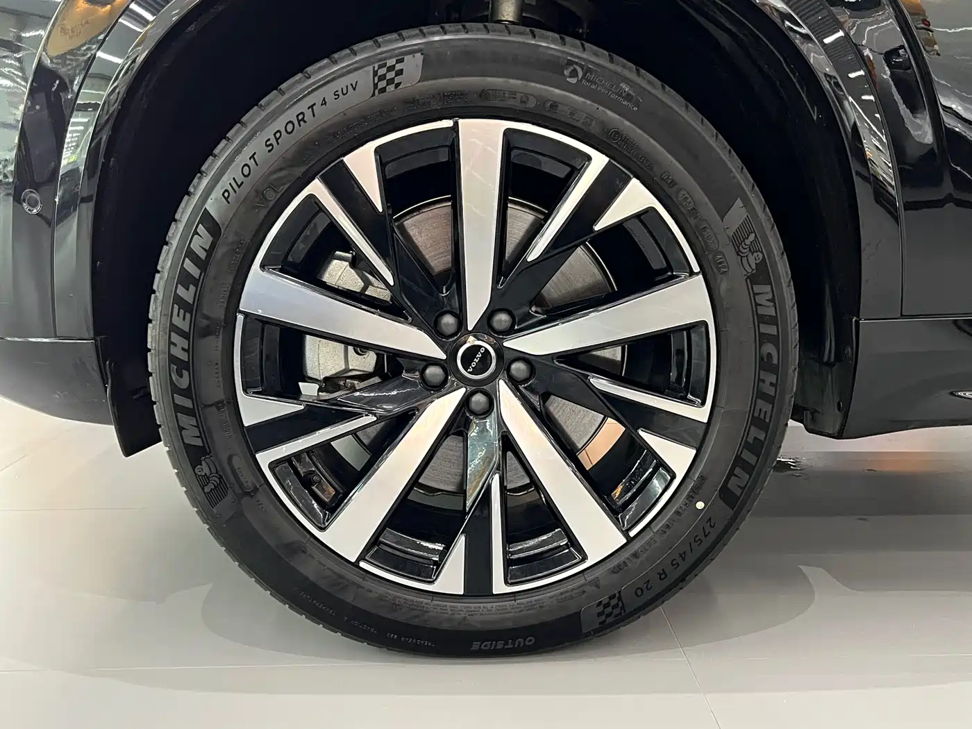 VOLVO XC90 PLUG IN HYBRID