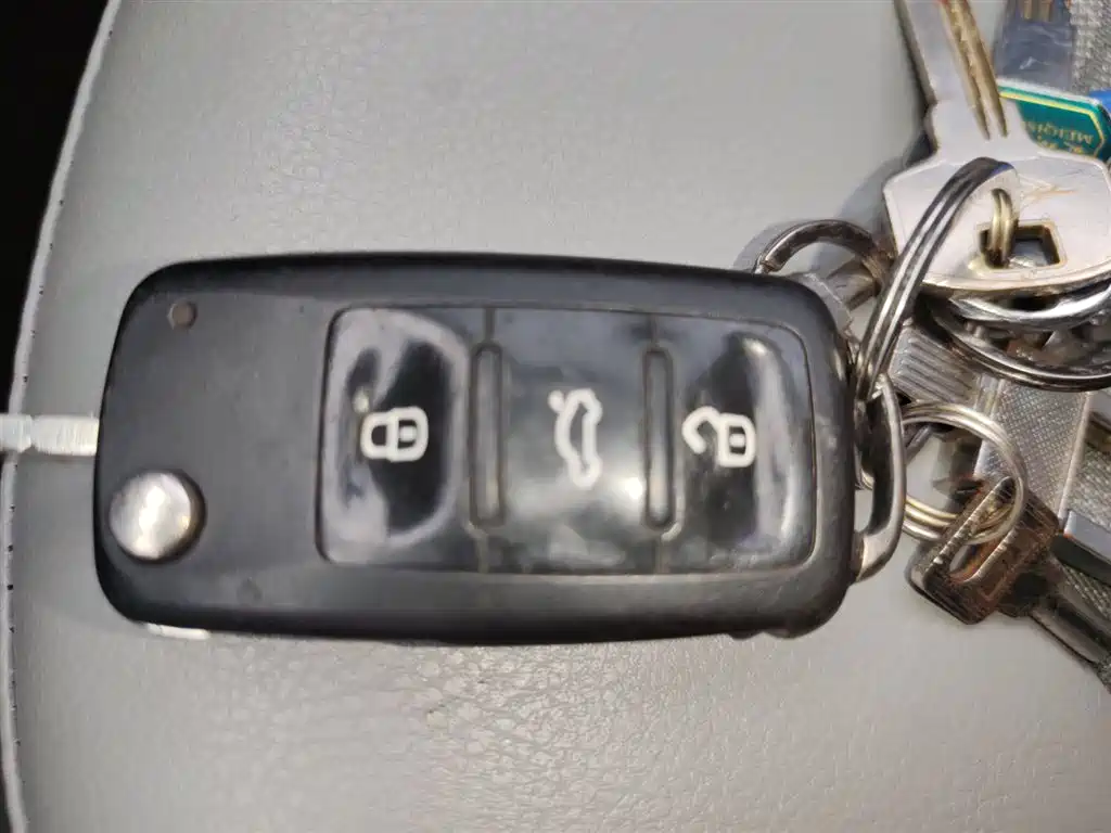 Škoda Rapid 2016 1.6L Manual Pioneer Edition фото 9