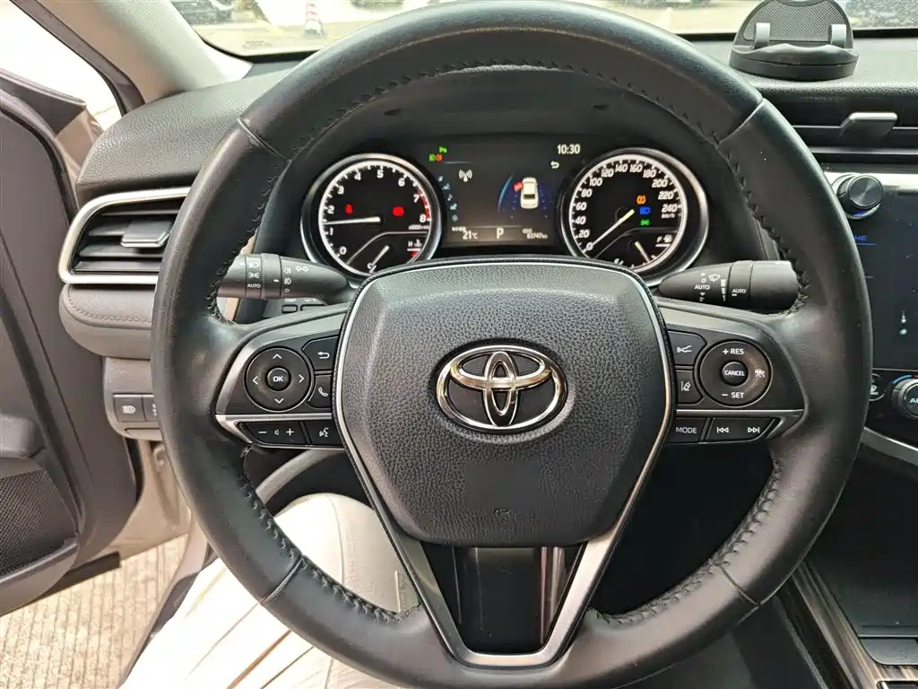 Toyota Camry 2019 Facelift 2.0G Luxury Edition фото 7