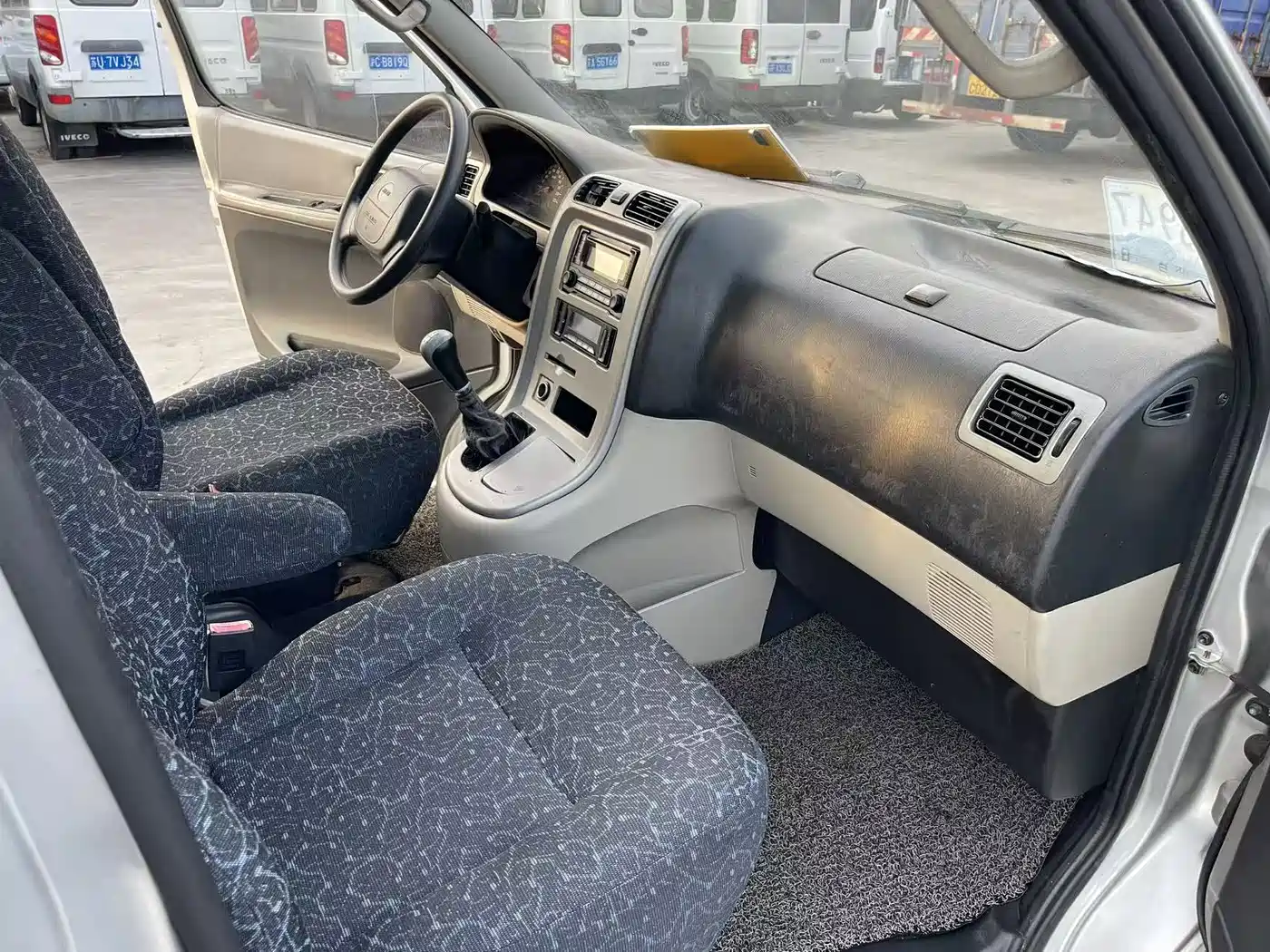 Jinbei Grace 2014 2015 2.0L Classic Edition Standard Model Long Wheelbase 7/9-Seater