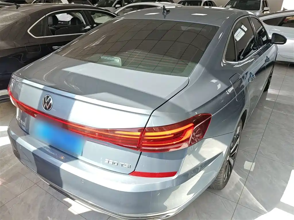 Volkswagen Passat 2022 330TSI Starlight Elite Edition фото 6
