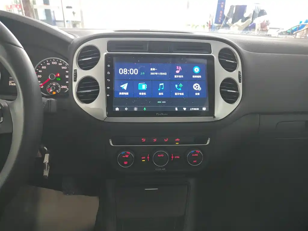Volkswagen Tiguan 2017 300TSI Automatic 2WD Silk Road Comfort Edition фото 9