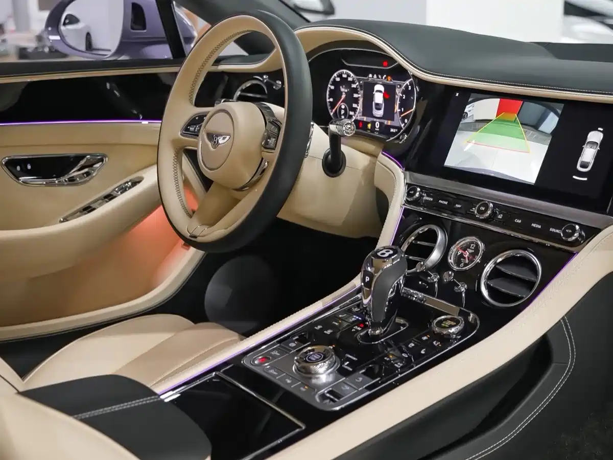 Bentley Continental 2020 4.0T GT V8 фото 9