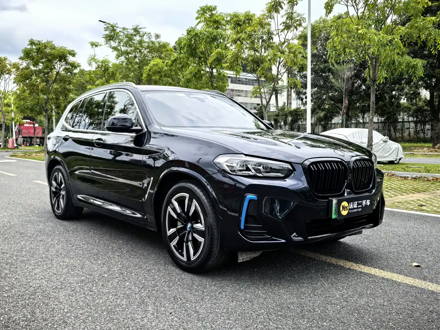 BMW IX3