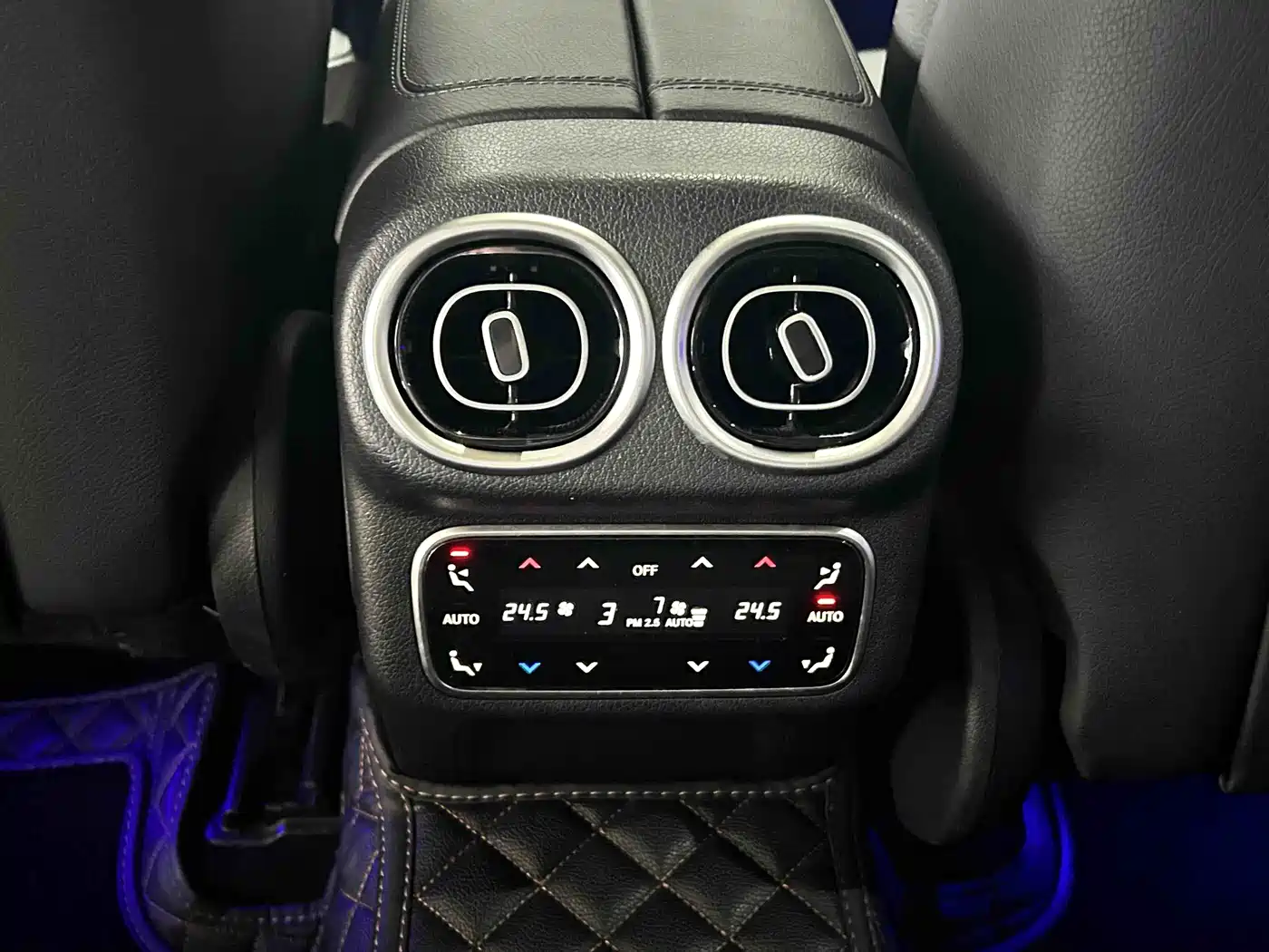 Mercedes-Benz GLC 2023 GLC 260 L 4MATIC Sport 5-seater фото 5