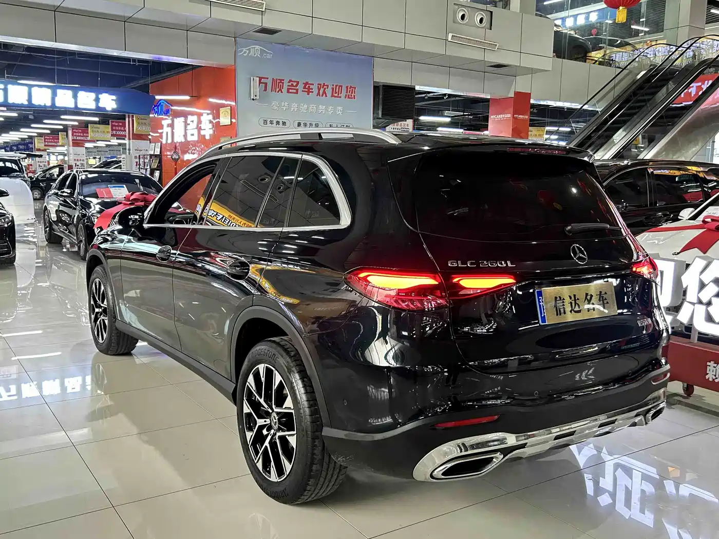 Mercedes-Benz GLC 2023 GLC 260 L 4MATIC Sport 5-seater фото 17