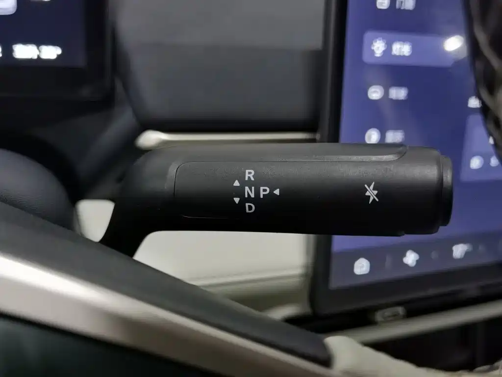 ARCFOX T1 2025 2025 425 Mid-range Version
