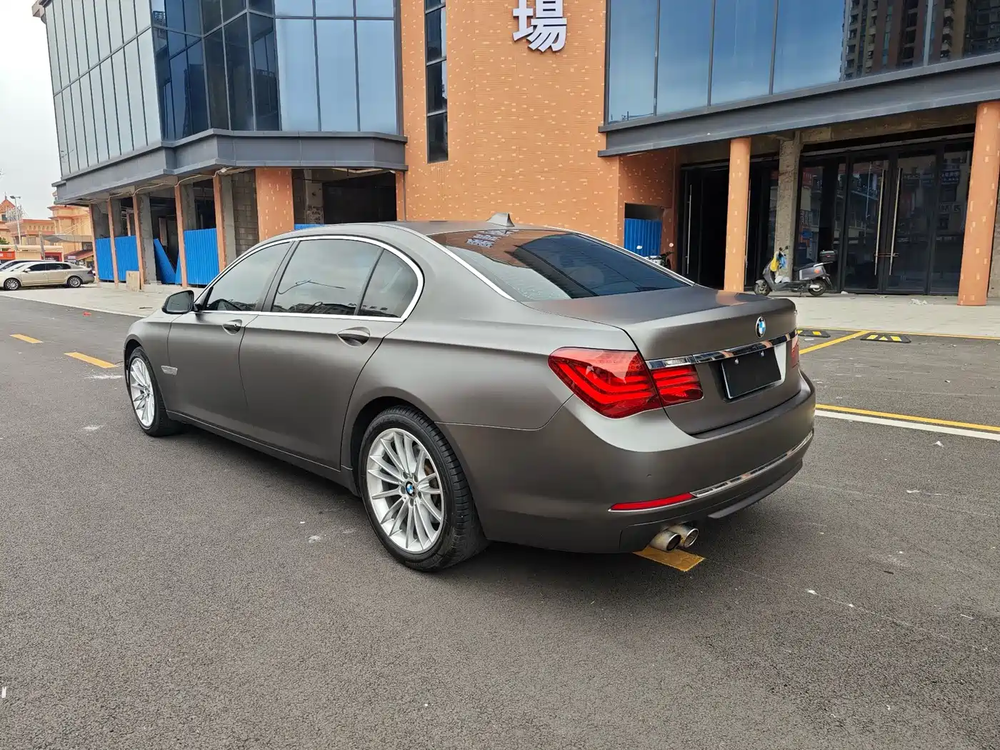 BMW 7 Series 2014 730Li Premium фото 4
