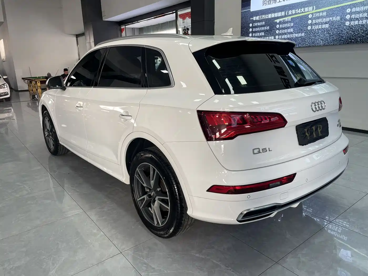 Audi Q5L 2020 Facelift 40 TFSI Honor Fashion фото 7