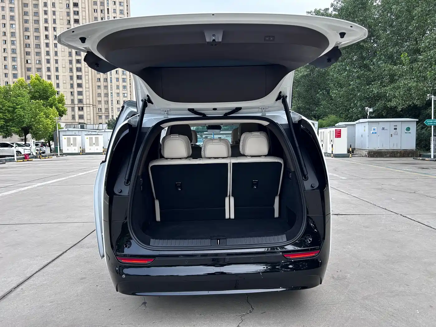 Li Auto MEGA 2024 2024 Ultra