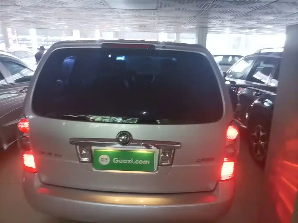 Buick GL8 2014 2.4L Classic Edition фото 6
