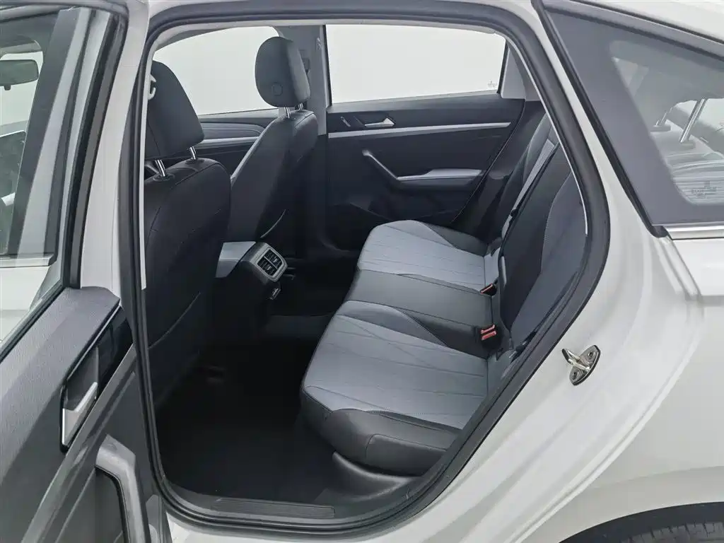 Volkswagen Lavida 2024 Model 1.5L Automatic 5 Million Edition фото 15