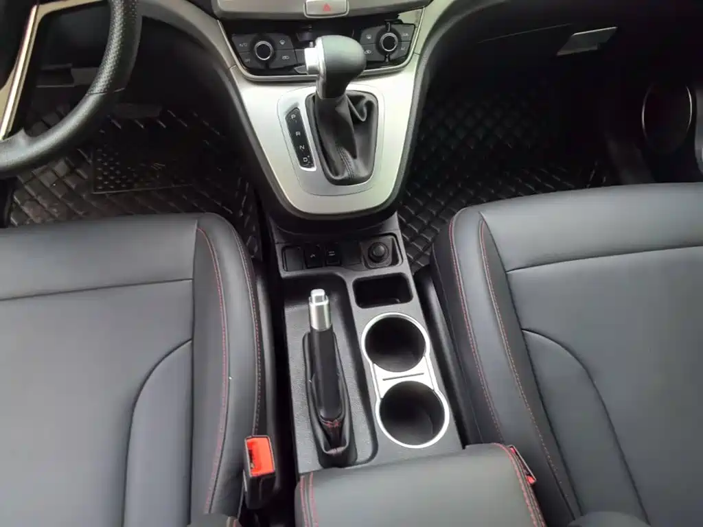 Фото 14 - Haval M6