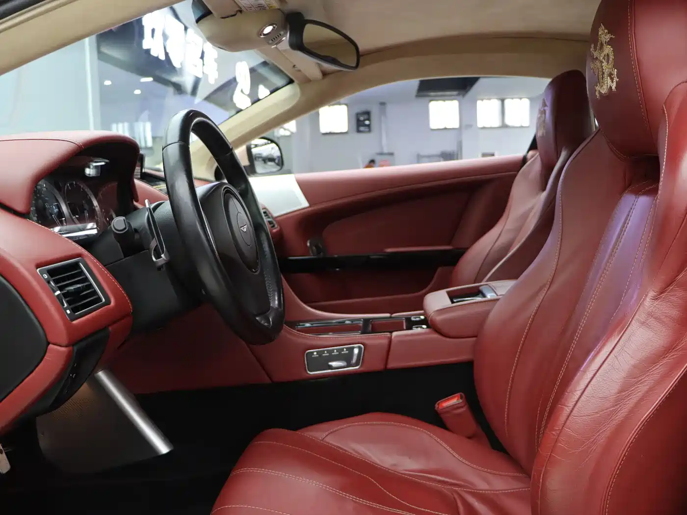 Aston Martin Virage 2012 6.0 Coupe фото 20