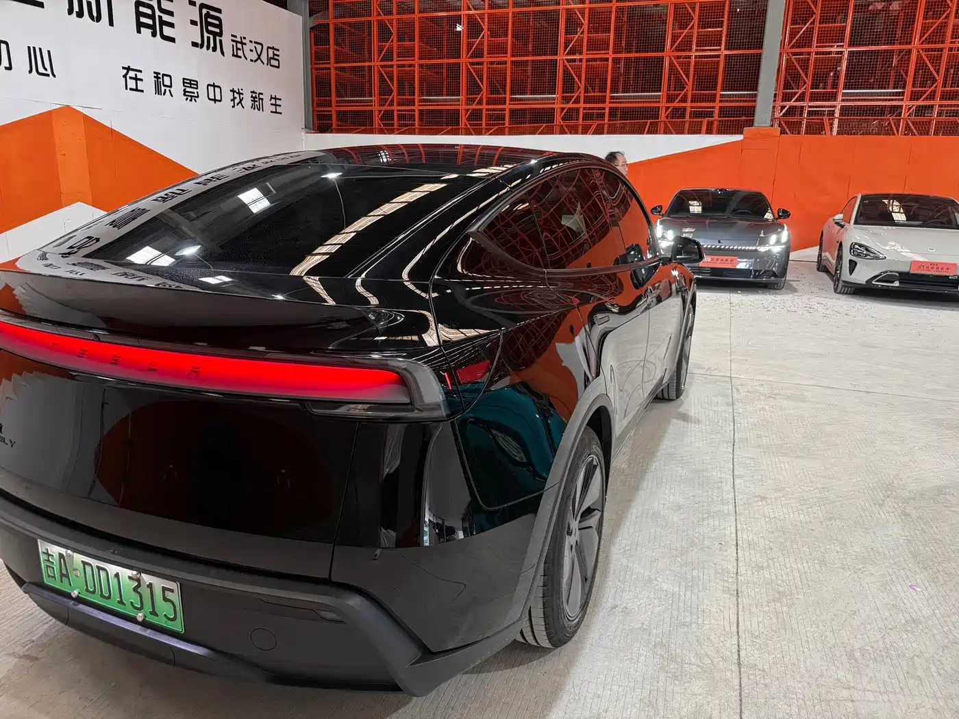 Tesla Model Y 2026 2026 Rear-Wheel Drive