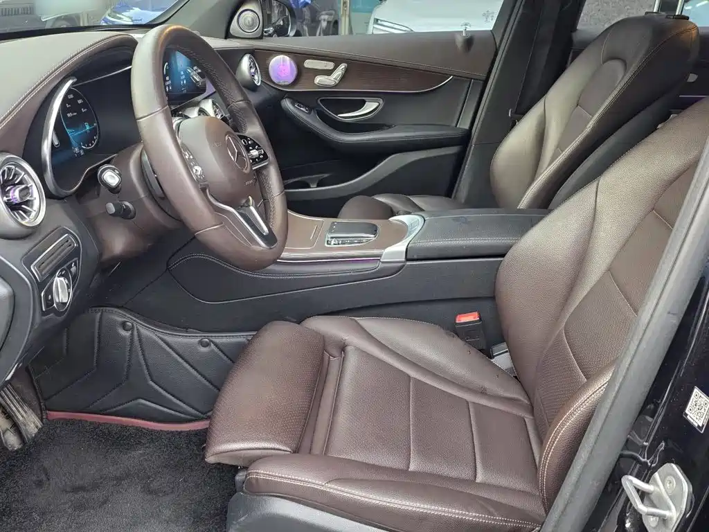Фото 8 - Mercedes-Benz GLC