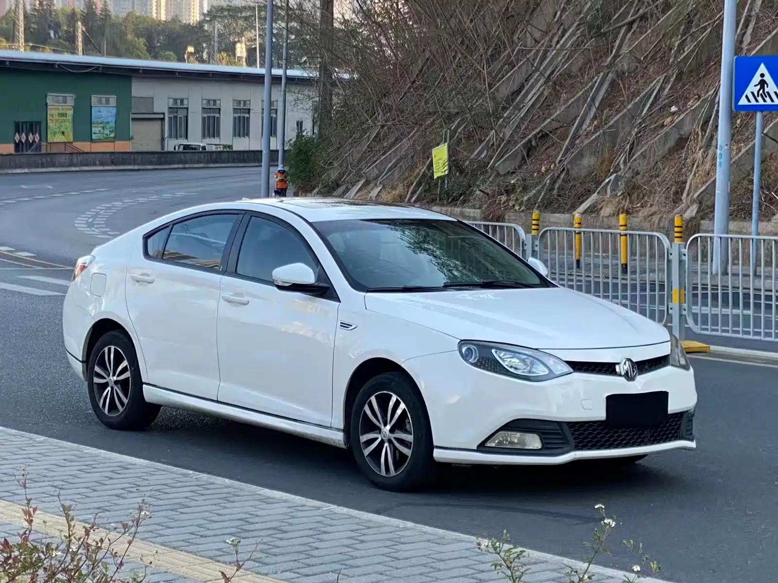 Фото 3 - MG MG6